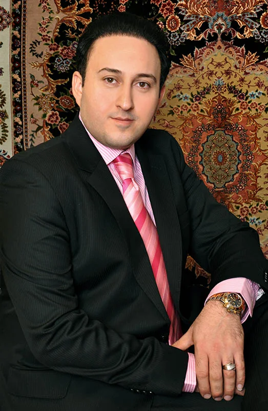Mohsen Azadinejad, Inhaber der Teppichgalerie Sofia